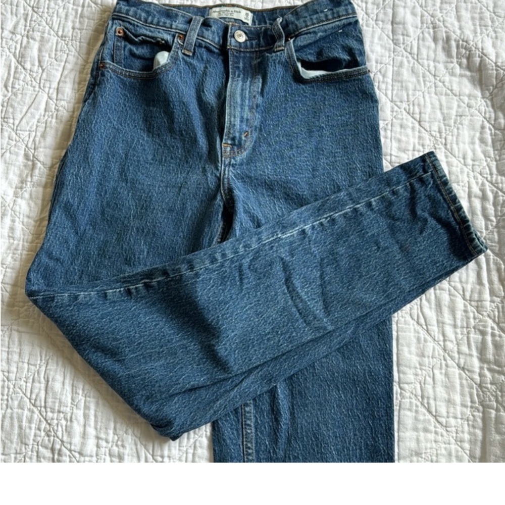 Abercrombie & fitch 90’s straight ultra high-rise